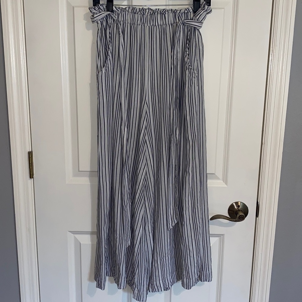 American Eagle Outfitters Stripped Pants